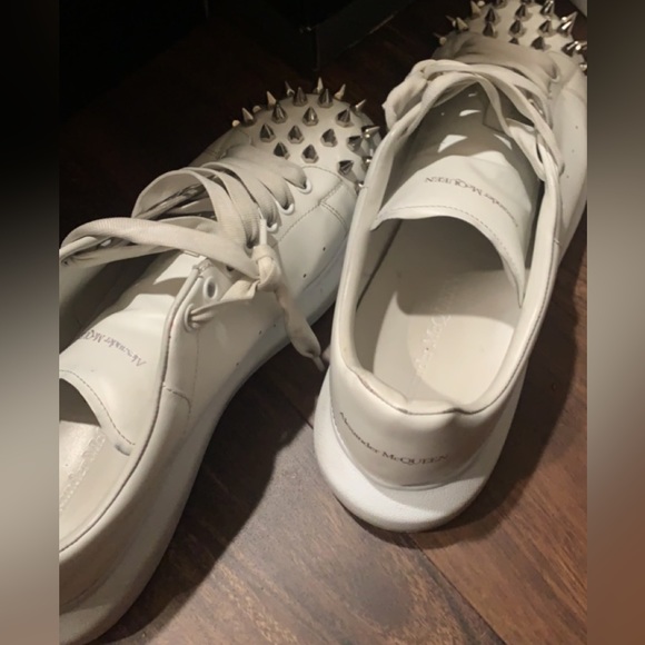 Alexander McQueen silver /white - Picture 1 of 6